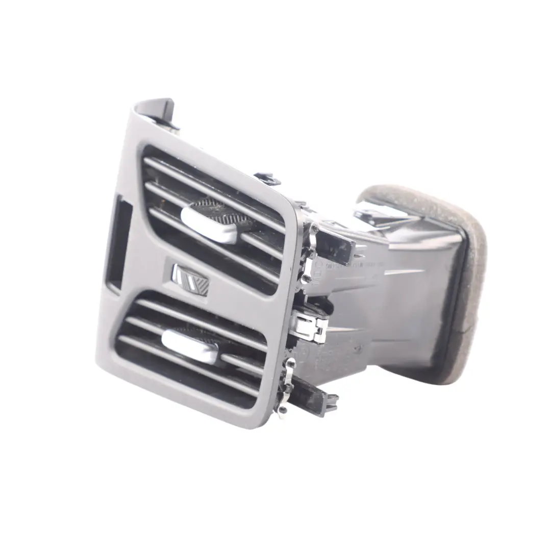 Tunnel Center Console Air Grille Vent Outlet to BMW U06 Rear with Part number 9473179 BMW U06 Rear Tunnel Center Console Air Grille Vent Outlet - SKU 9473179 - Part number 9473179