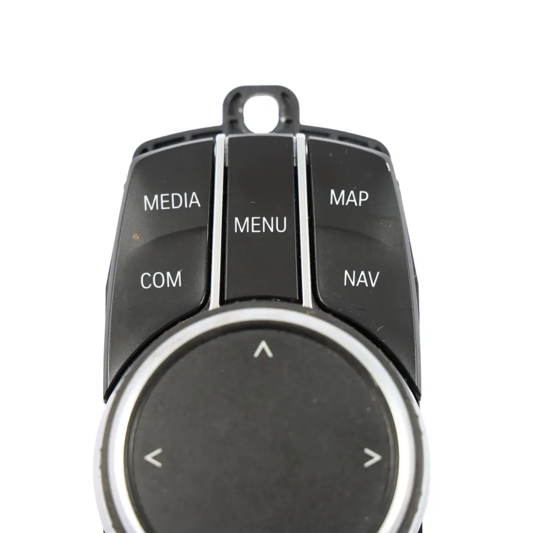 Idrive Multimedia Sat Navi Switch Panel Sterowania do BMW G30 o numerze 9490075 BMW G30 Idrive Multimedia Sat Navi Switch Panel Sterowania - SKU 9490075 - Numer Części 9490075