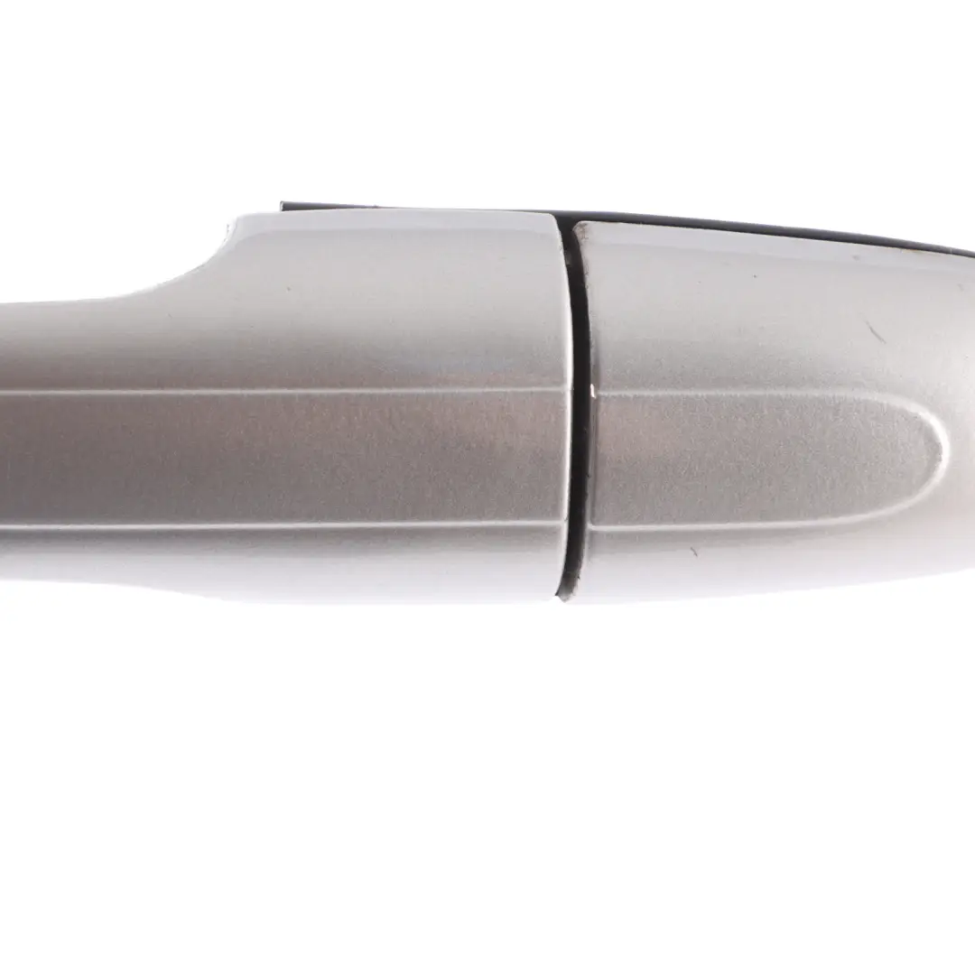 Türgriff Rechts Haltegriff Brillantsilber Metallic - 9744 für Mercedes W639 mit Teilenummer A0007604359 Mercedes W639 Türgriff Rechts Haltegriff Brillantsilber Metallic - 9744 - SKU A0007604359-BRS - Teilenummer A0007604359