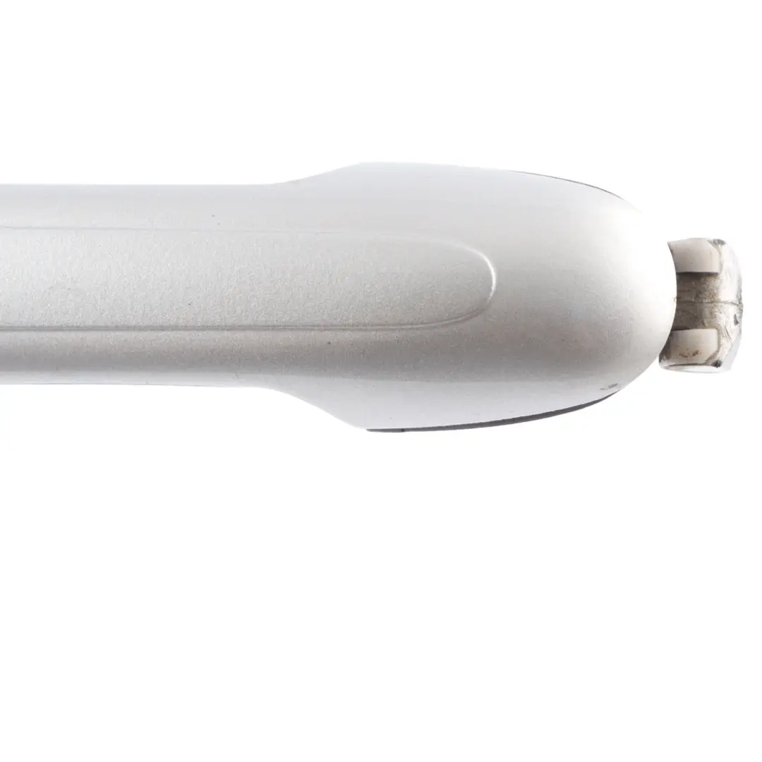 Manija De La Puerta Derecha Agarradera Brilliant Silver - 9744 para Mercedes W639 con número de pieza A0007604359 Mercedes W639 Manija De La Puerta Derecha Agarradera Brilliant Silver - 9744 - SKU A0007604359-BRS - Número de pieza A0007604359