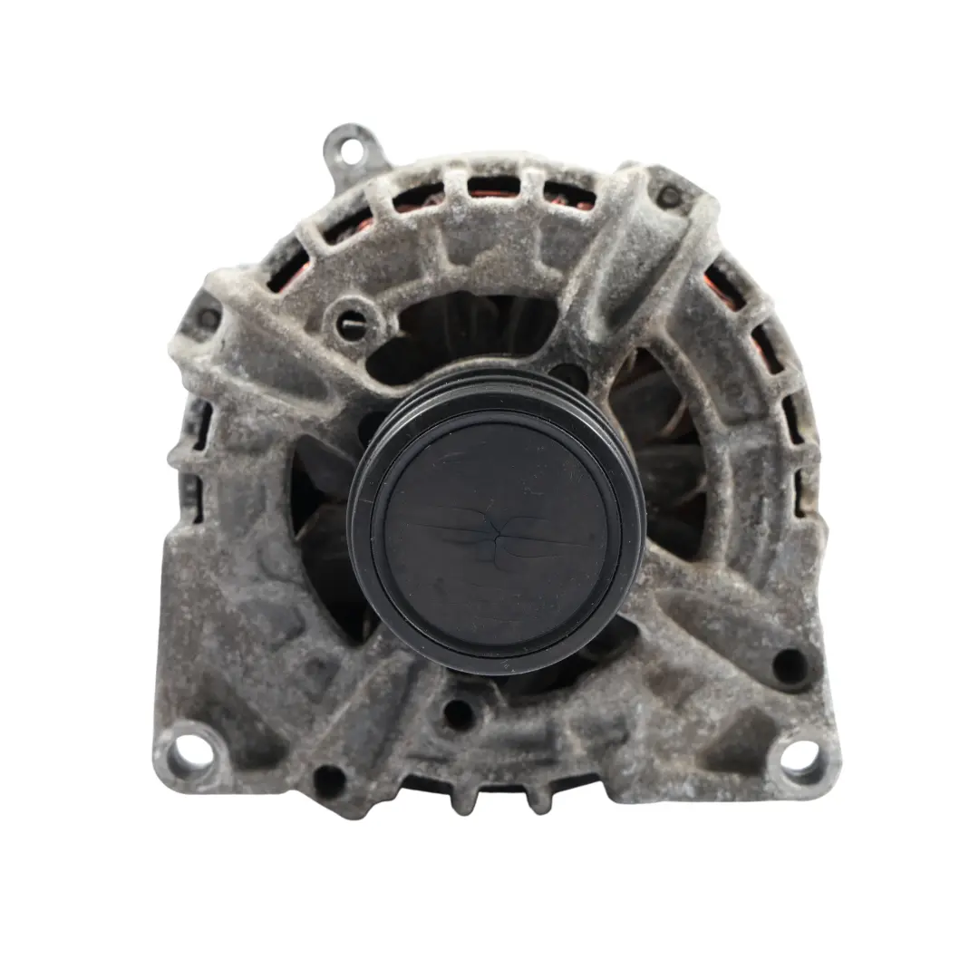 Alternatore Mercedes W176 C117 X156 X117 Motore A Benzina Generatore per con numero di parte A0009060803 Alternatore Mercedes W176 C117 X156 X117 Motore A Benzina Generatore - SKU A0009060803 - Numero di parte A0009060803