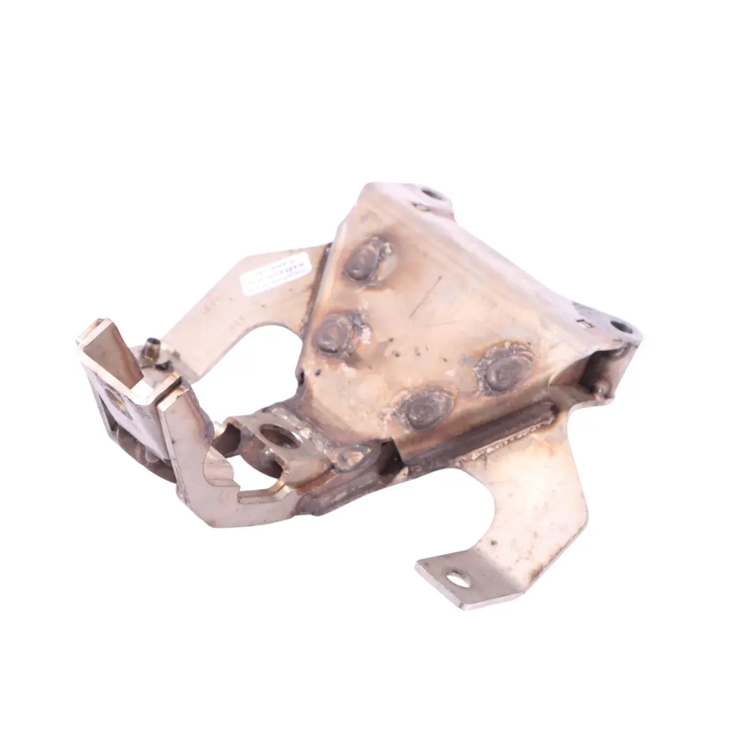 M133 Support De Montage De Turbocompresseur pour Mercedes W176 à propos du numéro de pièce A1330900541 Mercedes W176 M133 Support De Montage De Turbocompresseur - SKU A1330900541 - Numéro de pièce A1330900541