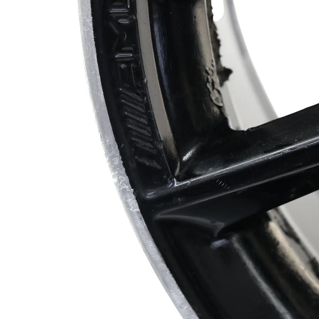 Cerchio in lega 19" 8J ET:43,5 14 razze per Mercedes X156 con numero di parte A1564012800 Mercedes X156 Cerchio in lega 19" 8J ET:43,5 14 razze - SKU A1564012800-1 - Numero di parte A1564012800