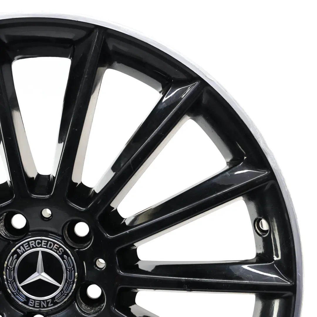 Cerchio in lega 19" 8J ET:43,5 14 razze per Mercedes X156 con numero di parte A1564012800 Mercedes X156 Cerchio in lega 19" 8J ET:43,5 14 razze - SKU A1564012800-1 - Numero di parte A1564012800
