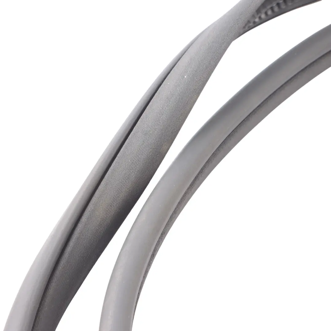 Hintere Türdichtung Dichtung Links Rechts für Mercedes ML W164 mit Teilenummer A1646900676 Mercedes ML W164 Hintere Türdichtung Dichtung Links Rechts - SKU A1646900676 - Teilenummer A1646900676