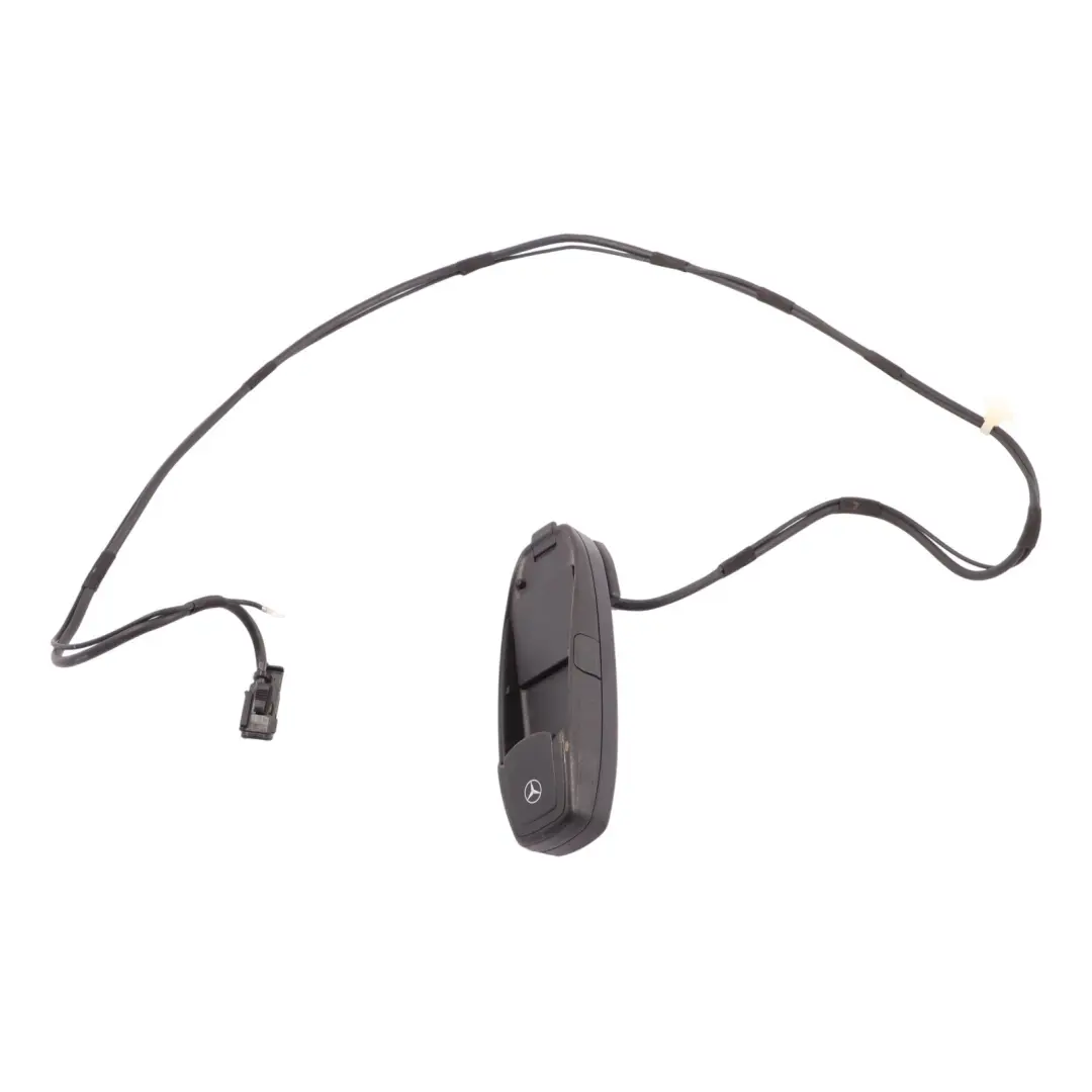 Bluetooth Module Telephone Control Unit to Mercedes W245 with Part number A1698200611 Mercedes W245 Bluetooth Module Telephone Control Unit - SKU A1698200611 - Part number A1698200611