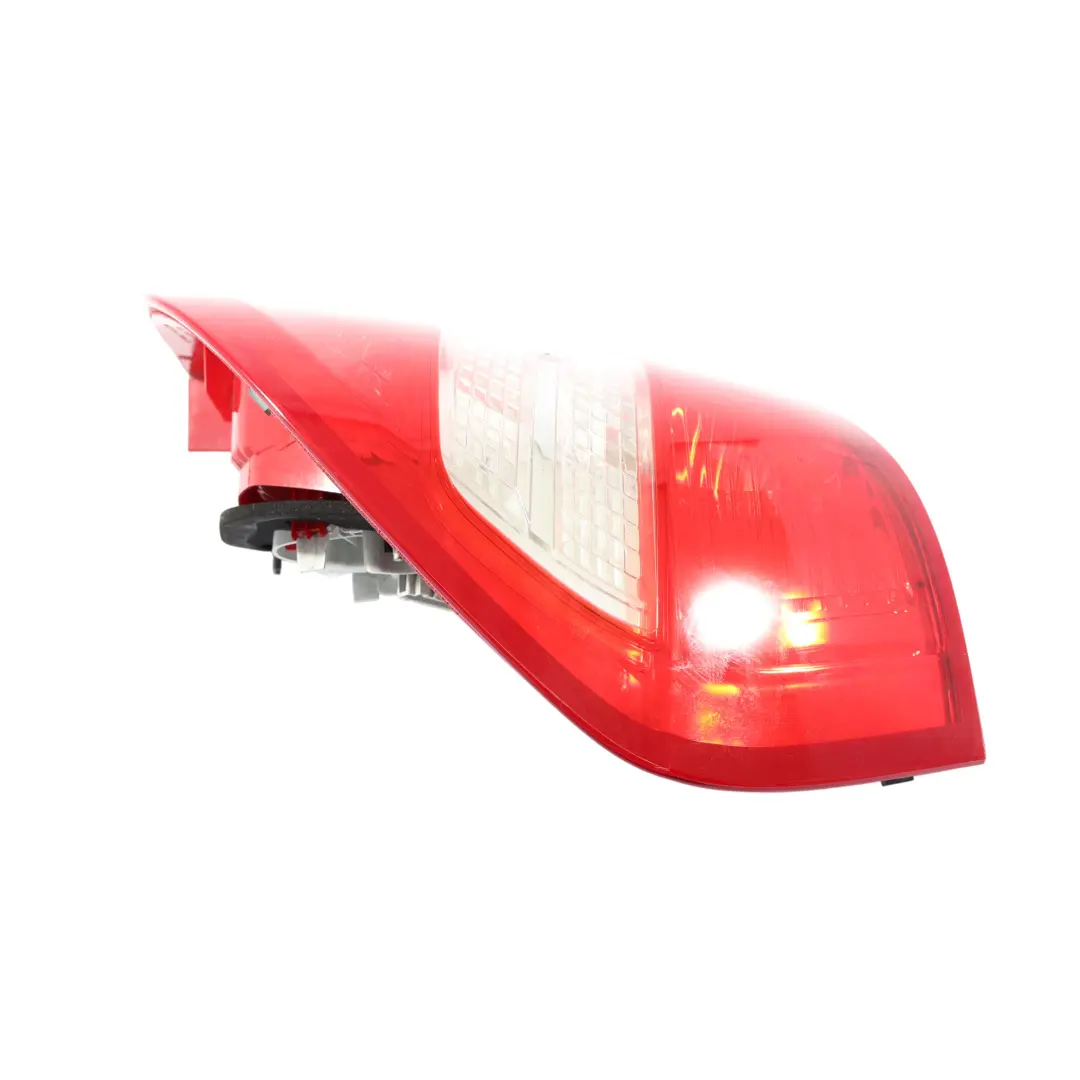 Luz Trasera Trasera Panel Lateral Derecho Luz Trasera para Mercedes W169 con número de pieza A1698202864 Mercedes W169 Luz Trasera Trasera Panel Lateral Derecho Luz Trasera - SKU A1698202864-2 - Número de pieza A1698202864