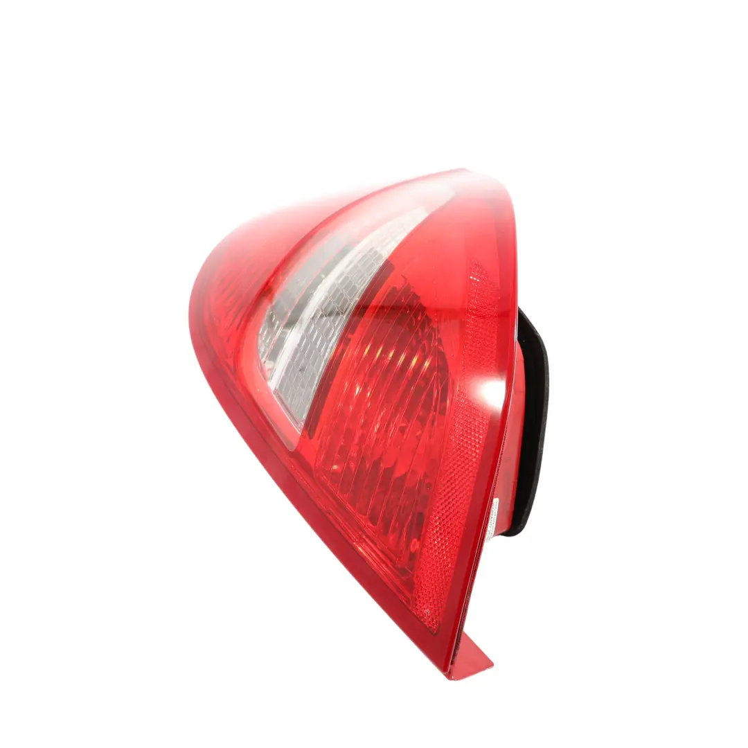 Fanale Posteriore Destro Pannello Laterale Posteriore per Mercedes W169 con numero di parte A1698202864 Mercedes W169 Fanale Posteriore Destro Pannello Laterale Posteriore - SKU A1698202864-2 - Numero di parte A1698202864