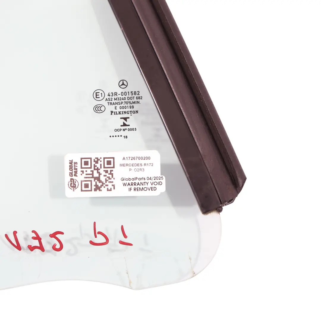 Seiten Scheibe Hinten Links Festes Dreiecksglas AS2 für Mercedes R172 mit Teilenummer A1726700200 Mercedes R172 Seiten Scheibe Hinten Links Festes Dreiecksglas AS2 - SKU A1726700200 - Teilenummer A1726700200