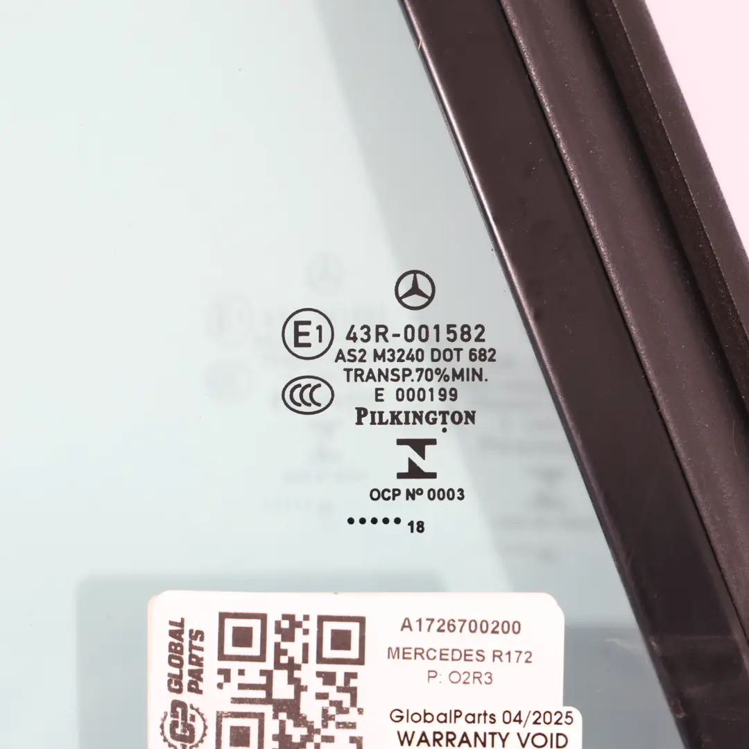 Seiten Scheibe Hinten Links Festes Dreiecksglas AS2 für Mercedes R172 mit Teilenummer A1726700200 Mercedes R172 Seiten Scheibe Hinten Links Festes Dreiecksglas AS2 - SKU A1726700200 - Teilenummer A1726700200