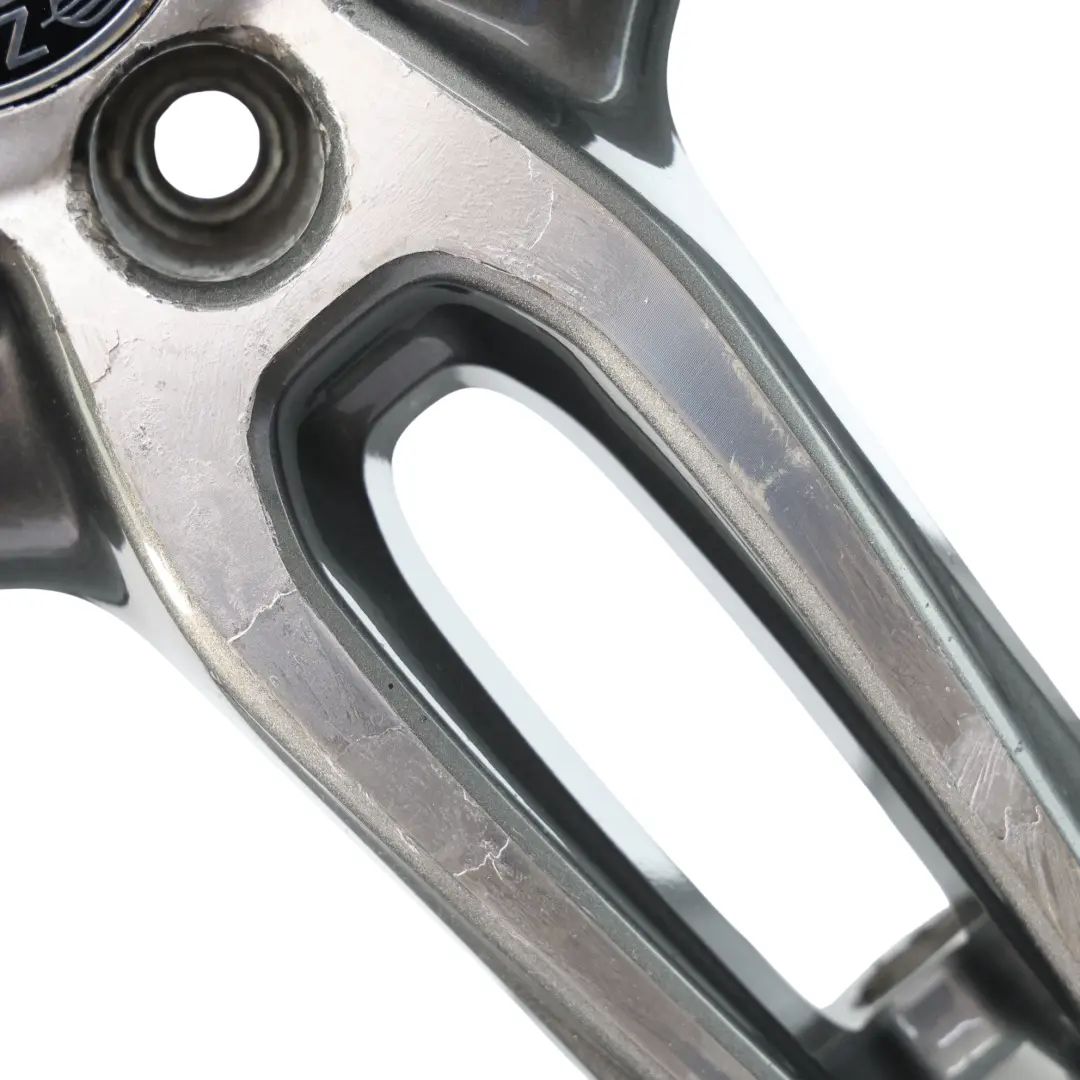 Felga Aluminiowa Alufelga 18" ET:52 7,5J do Mercedes W176 AMG o numerze A1764010700 Mercedes W176 AMG Felga Aluminiowa Alufelga 18" ET:52 7,5J - SKU A1764010700-2 - Numer Części A1764010700