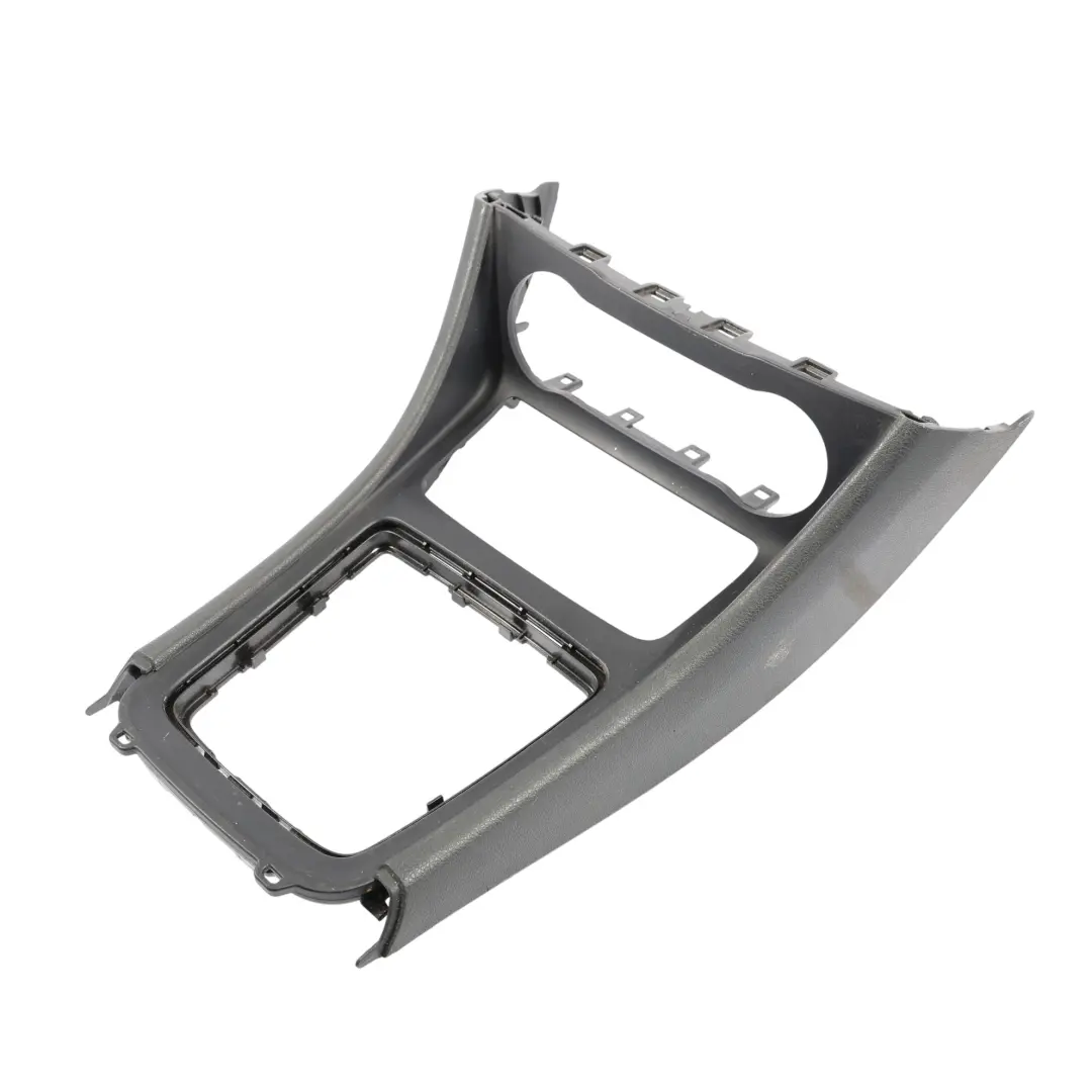 Mercedes W176 Central Panel Embellecedor Cajón Cenicero Negro - SKU A1766807100 - Número de pieza A1766807100