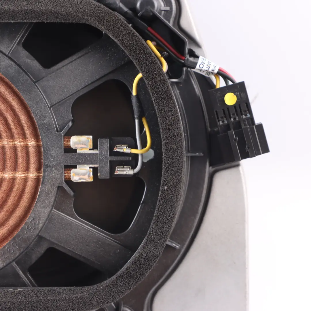 Shelf Desk Speaker Subwoofer to Mercedes W204 Rear with Part number A2048204902 Mercedes W204 Rear Shelf Desk Speaker Subwoofer - SKU A2048204902 - Part number A2048204902