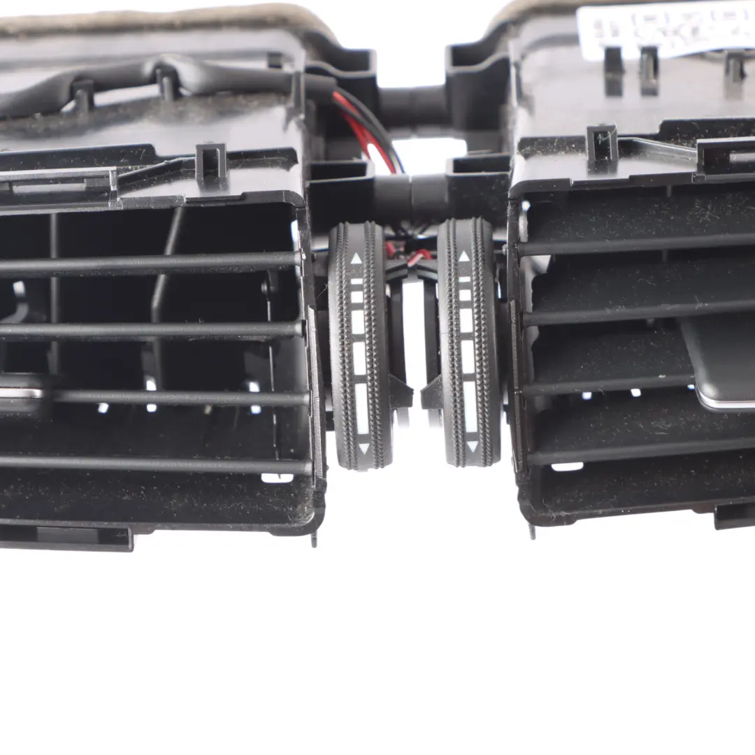 Mercedes W204 Armaturenbrett Luftdüse Lüftung Mitte A2048304054 - SKU A2048306154 - Teilenummer A2048306154