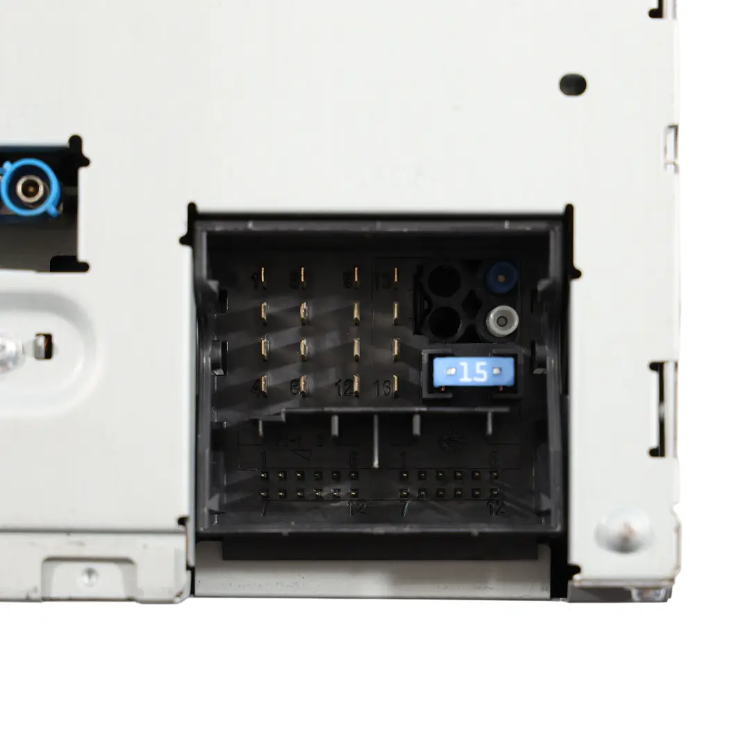 W253 CD Radio Audio Sat Nav Navigation Steuergerät für Mercedes W205 mit Teilenummer A2059005036 Mercedes W205 W253 CD Radio Audio Sat Nav Navigation Steuergerät - SKU A2059005036 - Teilenummer A2059005036