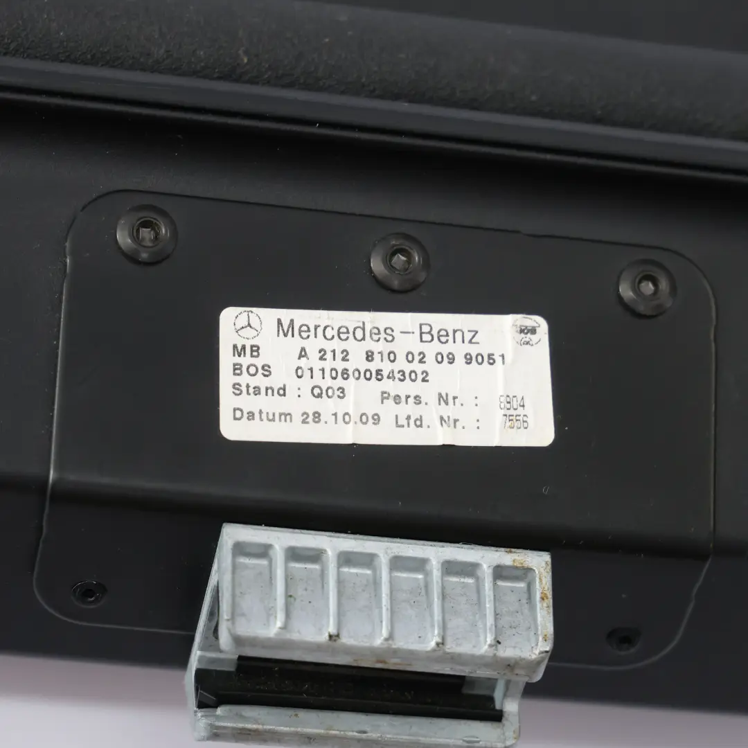Cache Rouleau De Tablette Arrière De Coffre pour Mercedes S212 à propos du numéro de pièce A2128100209 Mercedes S212 Cache Rouleau De Tablette Arrière De Coffre - SKU A2128100209-1 - Numéro de pièce A2128100209