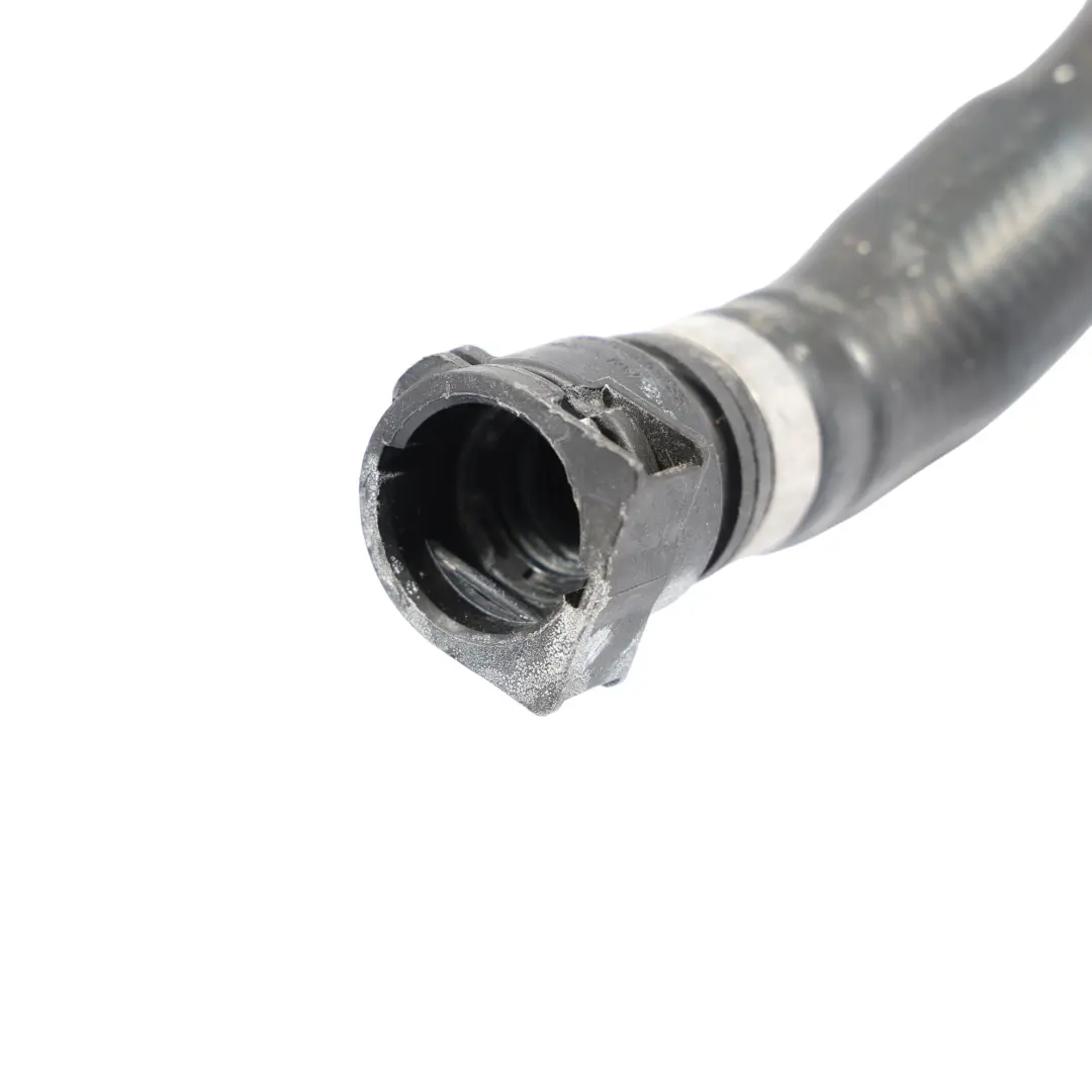 Tuyau De Liquide De Refroidissement Mercedes W213 - SKU A2135015301 - Numéro de pièce A2135015301