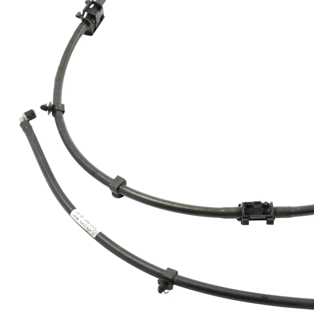 Manguera Del Lavaparabrisas Delantero Del para Mercedes H243 con número de pieza A2478604001 Mercedes H243 Manguera Del Lavaparabrisas Delantero Del - SKU A2478604001 - Número de pieza A2478604001