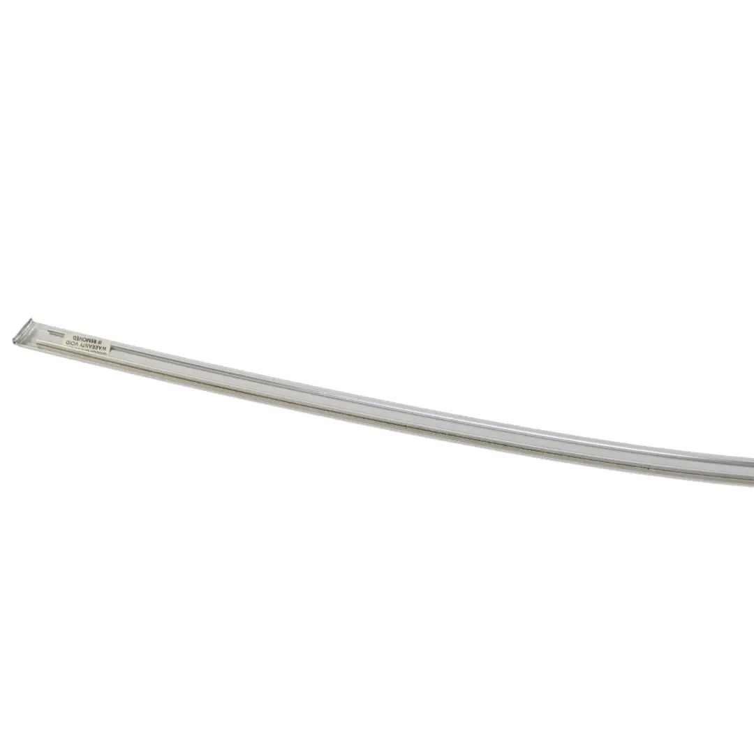 Listwa Ozdobna Drzwi Prawa Przednia do Mercedes GLC X253 o numerze A2537255201 Mercedes GLC X253 Listwa Ozdobna Drzwi Prawa Przednia - SKU A2537255201-1 - Numer Części A2537255201