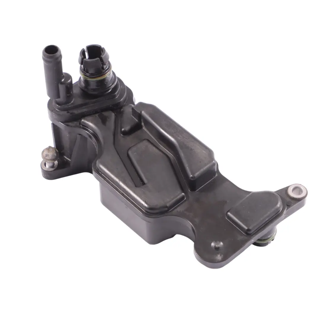 Separador Aceite Mercedes W204 A207 W246 M274 Válvula Respiración para con número de pieza A2700105401 Separador Aceite Mercedes W204 A207 W246 M274 Válvula Respiración - SKU A2700105401-1 - Número de pieza A2700105401