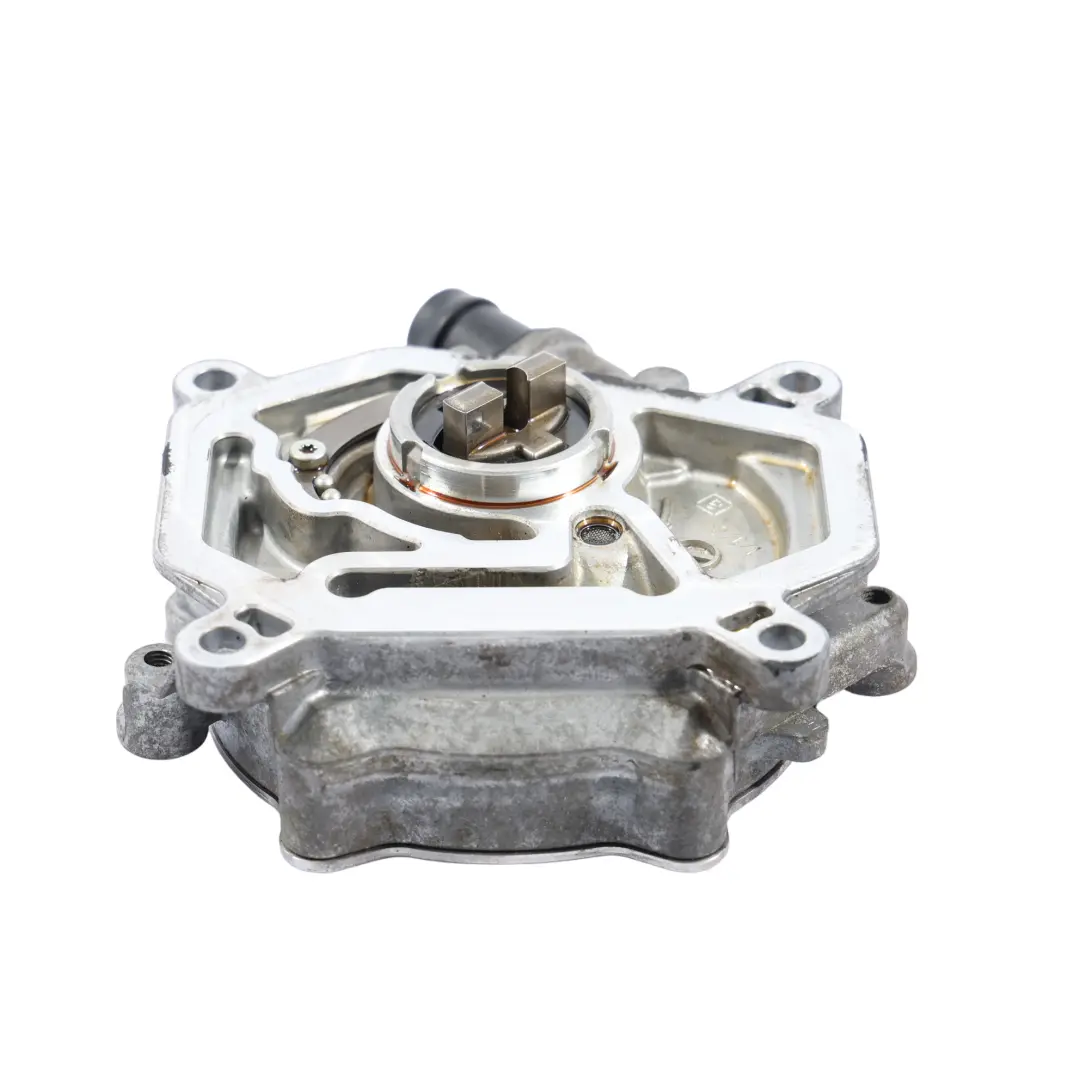 Vacuum Pump Mercedes W204 C218 A207 W167 Petrol Engine to with Part number A2702300365 Vacuum Pump Mercedes W204 C218 A207 W167 Petrol Engine - SKU A2702300365 - Part number A2702300365