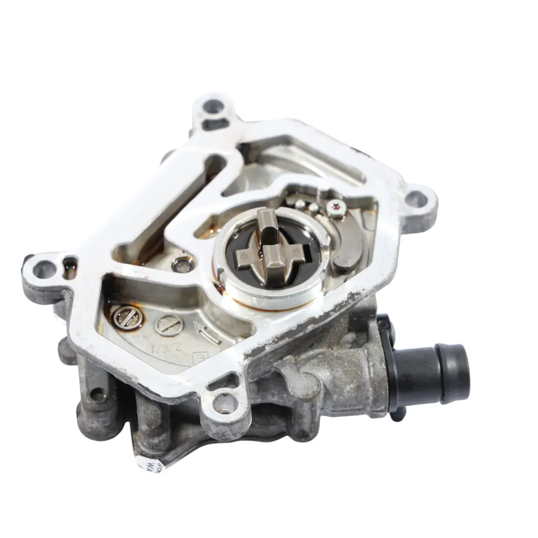 Vacuum Pump Mercedes W204 C218 A207 W167 Petrol Engine to with Part number A2702300365 Vacuum Pump Mercedes W204 C218 A207 W167 Petrol Engine - SKU A2702300365 - Part number A2702300365