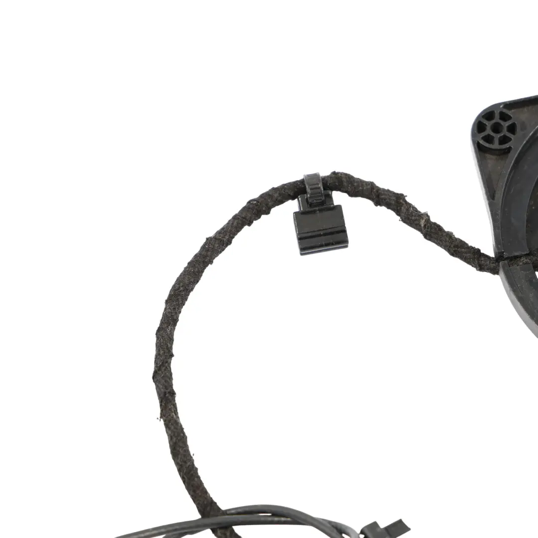 Unité de contrôle de l'amplificateur de l'antenne pour Mercedes W447 à propos du numéro de pièce A4479053905 Mercedes W447 Unité de contrôle de l'amplificateur de l'antenne - SKU A4479053905 - Numéro de pièce A4479053905