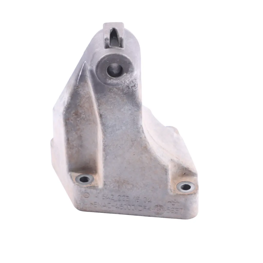 Łapa Poduszka Silnika do Mercedes W639 o numerze A6422231804 Mercedes W639 Łapa Poduszka Silnika - SKU A6422231804 - Numer Części A6422231804