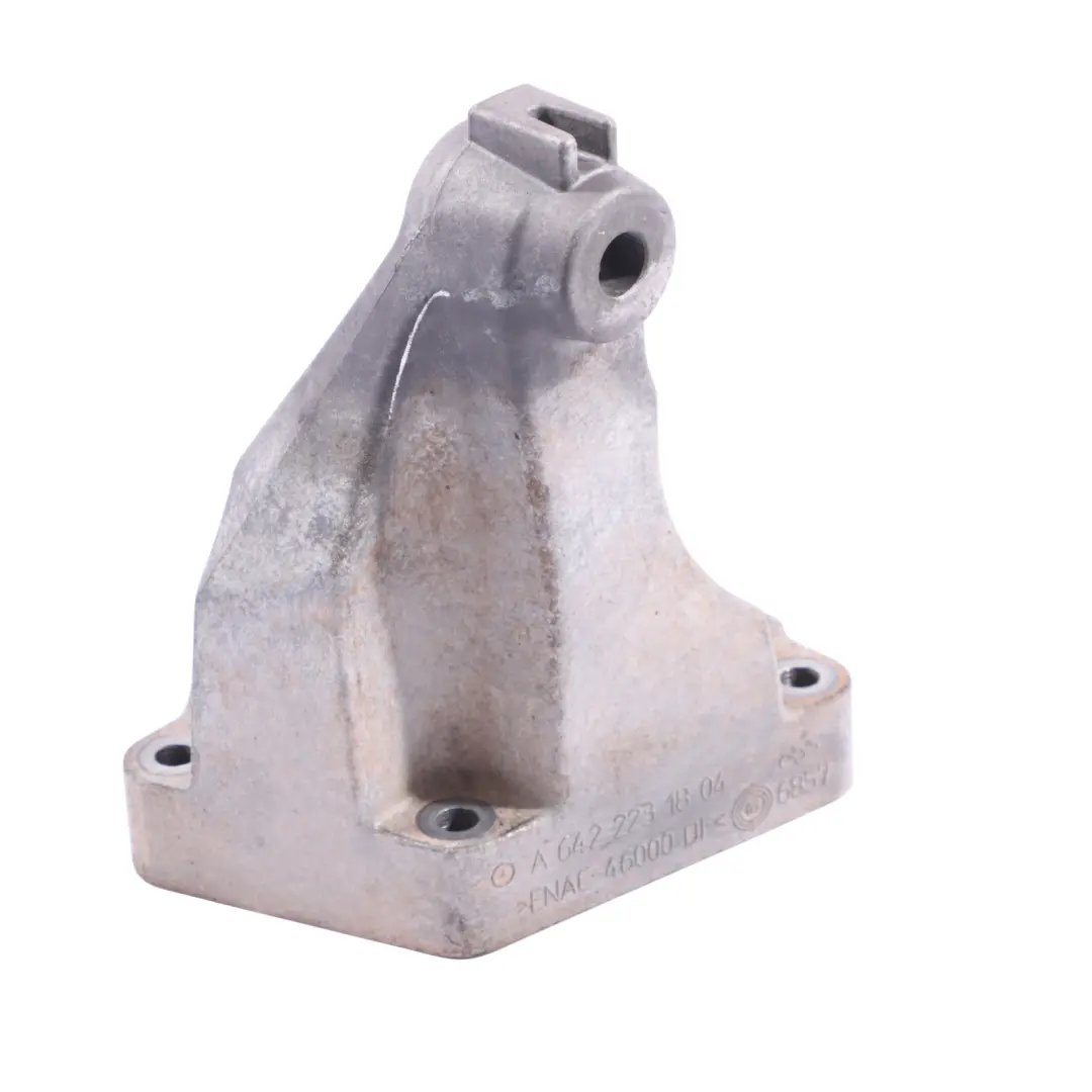 Łapa Poduszka Silnika do Mercedes W639 o numerze A6422231804 Mercedes W639 Łapa Poduszka Silnika - SKU A6422231804 - Numer Części A6422231804
