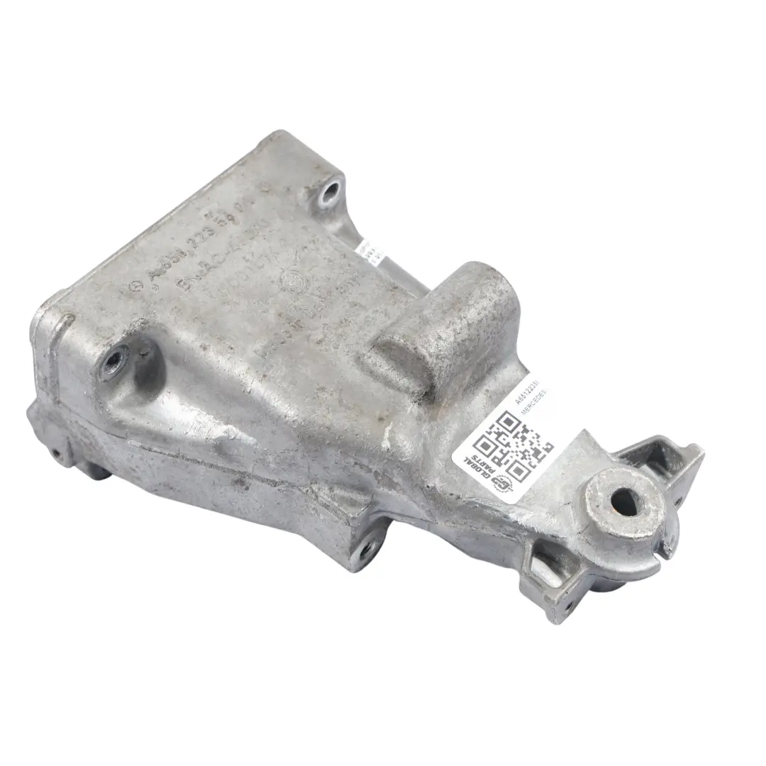 Motorhalterung Mercedes W205 X253 OM651 4Matic Halterung Links für mit Teilenummer A6512235604 Motorhalterung Mercedes W205 X253 OM651 4Matic Halterung Links - SKU A6512235604 - Teilenummer A6512235604