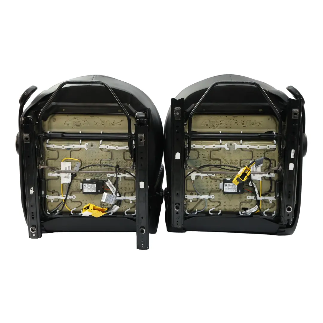 Komplet Grzanych Foteli Skóra Carbon Czarne do Mini Cooper One R56 Sport o numerze R56-SEATS-SPORT-LEATHER-SET-T8E1 Mini Cooper One R56 Sport Komplet Grzanych Foteli Skóra Carbon Czarne - SKU R56-SEATS-SPORT-LEATHER-SET-T8E1-1 - Numer Części R56-SEATS-SPORT-LEATHER-SET-T8E1