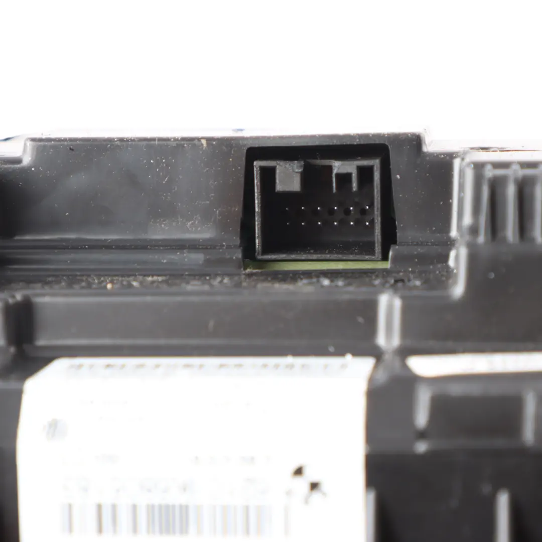 Instrument Cluster BMW F20 F21 F45 Diesel Speedo Clocks MPH Automatic to with Part number 6805183 Instrument Cluster BMW F20 F21 F45 Diesel Speedo Clocks MPH Automatic - SKU RHD-6805183-1 - Part number 6805183