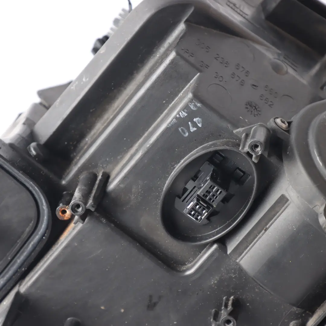 Headlight BMW E92 E93 LCI Bi-Xenon Headlamp Head Lamp Right O/S 7239930 to with Part number 7273206 Headlight BMW E92 E93 LCI Bi-Xenon Headlamp Head Lamp Right O/S 7239930 - SKU RHD-7273206-4 - Part number 7273206