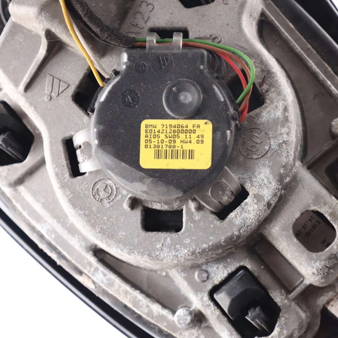 Fold Right Wing Mirror Base O/S to BMW E90 E91 LCI M Sport Power with Part number 7282586 BMW E90 E91 LCI M Sport Power Fold Right Wing Mirror Base O/S - SKU RHD-7282586-2 - Part number 7282586