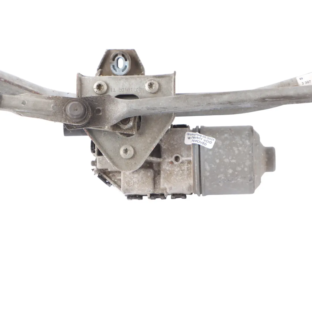 Windscreen Wiper Motor Linkage Mechanism Assembly to Audi A4 B7 with Part number 8E2955023F Audi A4 B7 Windscreen Wiper Motor Linkage Mechanism Assembly - SKU RHD-8E2955023F - Part number 8E2955023F