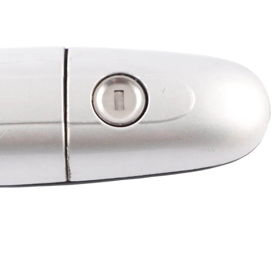 Front Right O/S Door Outside Handle Brilliant Silver 9744 to Mercedes Vito W639 with Part number A0007603059 Mercedes Vito W639 Front Right O/S Door Outside Handle Brilliant Silver 9744 - SKU RHD-A0007603059-BRS - Part number A0007603059