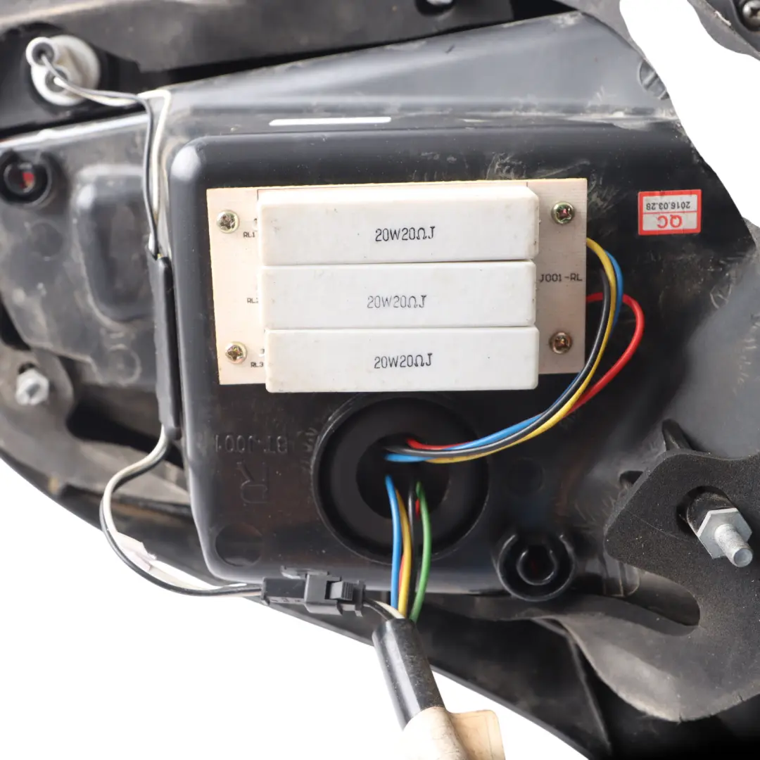 Lamp Hatch Tailgate Light Left Right N/O/S Set to BMW E60 Rear with Part number SYN-J001-E BMW E60 Rear Lamp Hatch Tailgate Light Left Right N/O/S Set - SKU SYN-J001-E - Part number SYN-J001-E