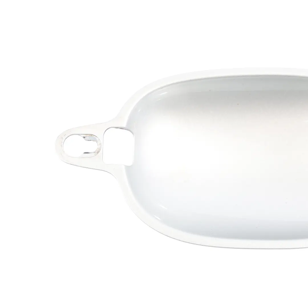 Empuñadura Trasera Derecha Grave Titansilber Metallic - 354 para BMW E60 E61 con número de pieza 0154343 BMW E60 E61 Empuñadura Trasera Derecha Grave Titansilber Metallic - 354 - SKU 0154343-TS - Número de pieza 0154343