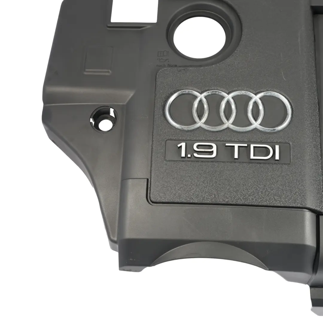 Coperchio Motore Pannello Acustico per Audi A4 B7 1.9 TDI Diesel con numero di parte 038103925FD Audi A4 B7 1.9 TDI Diesel Coperchio Motore Pannello Acustico - SKU 038103925FD - Numero di parte 038103925FD