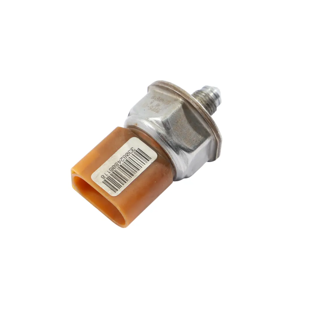 Capteur Pression Rail Alimentation Essence pour Audi A3 8P A4 B8 A6 C6 à propos du numéro de pièce 03C906051H Audi A3 8P A4 B8 A6 C6 Capteur Pression Rail Alimentation Essence - SKU 03C906051H - Numéro de pièce 03C906051H
