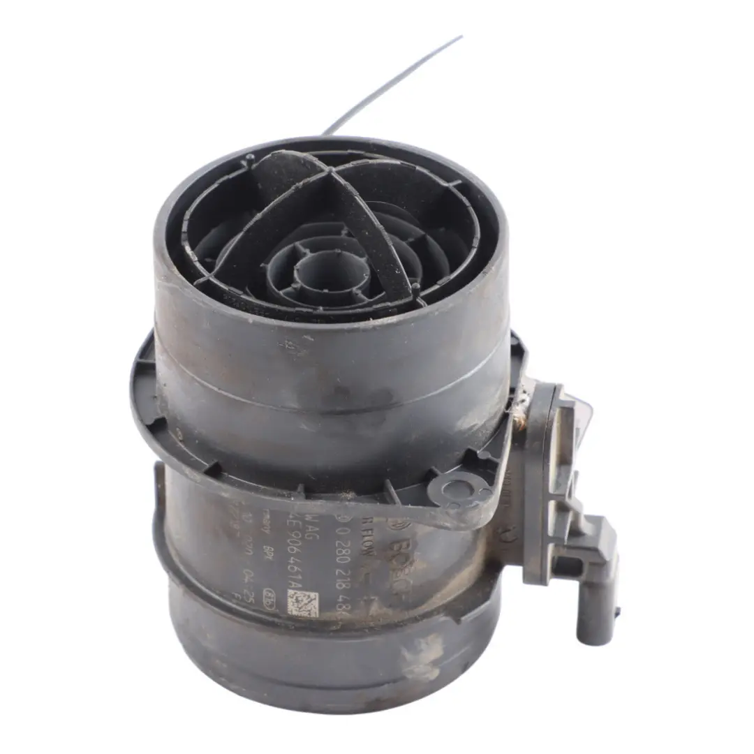 Medidor De Masa De Aire Sensor MAF 2.0 TDI DTNA para Audi A4 B9 con número de pieza 04E906461A Audi A4 B9 Medidor De Masa De Aire Sensor MAF 2.0 TDI DTNA - SKU 04E906461A - Número de pieza 04E906461A