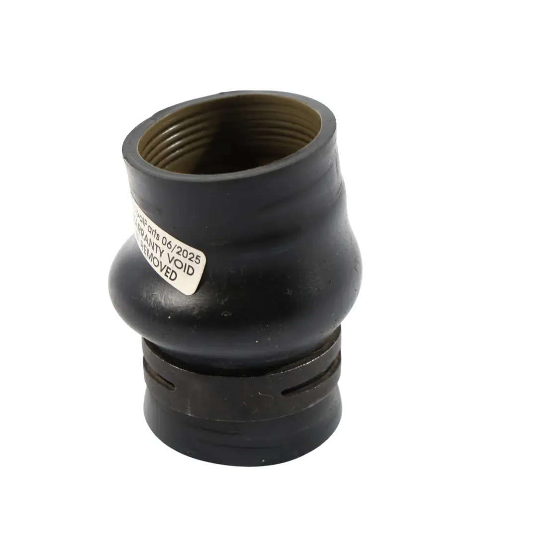 Ladeluft Kühler Schlauch Leitung für Audi A4 B9 A5 8T Q5 FY mit Teilenummer 04L131525C Audi A4 B9 A5 8T Q5 FY Ladeluft Kühler Schlauch Leitung - SKU 04L131525C - Teilenummer 04L131525C