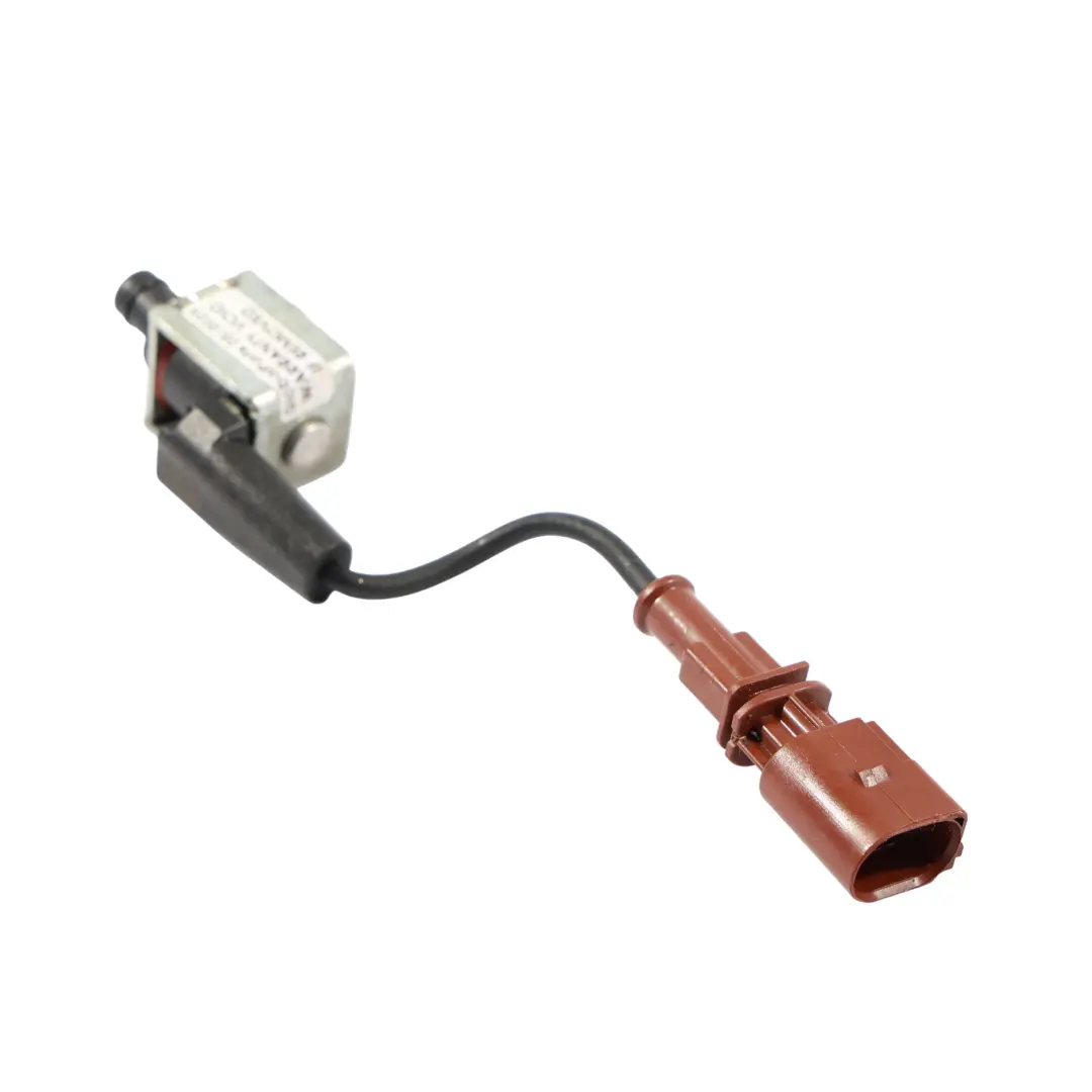 8F 2.0 TDI Capteur Soupape Pompe Refroidissement pour Audi A4 B8 B9 A5 8T à propos du numéro de pièce 04L907284 Audi A4 B8 B9 A5 8T 8F 2.0 TDI Capteur Soupape Pompe Refroidissement - SKU 04L907284 - Numéro de pièce 04L907284