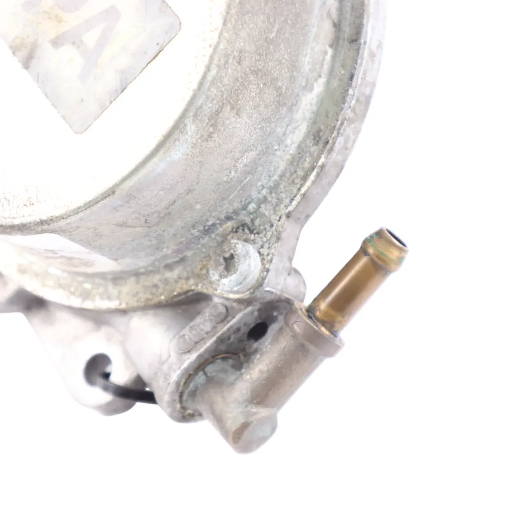 Audi A4 B7 B8 Q7 4L Pompa Vuoto Motore Diesel - SKU 057145100AF - Numero di parte 057145100AF