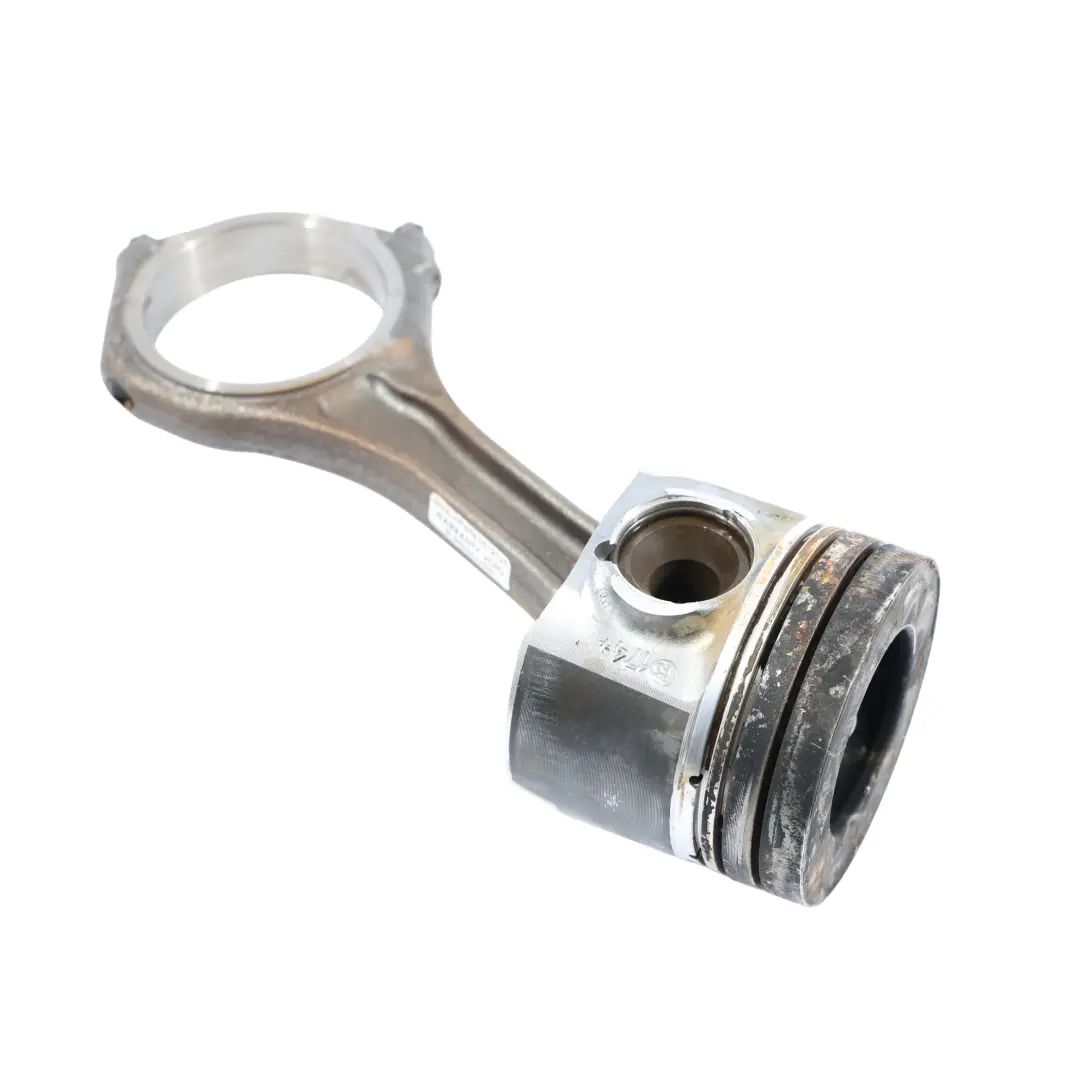 CRCA Korbowód Tłok Korba Silnika Diesel do Audi Q7 4L 3.0 TDI o numerze 059107065JF Audi Q7 4L 3.0 TDI CRCA Korbowód Tłok Korba Silnika Diesel - SKU 059107065JF - Numer Części 059107065JF