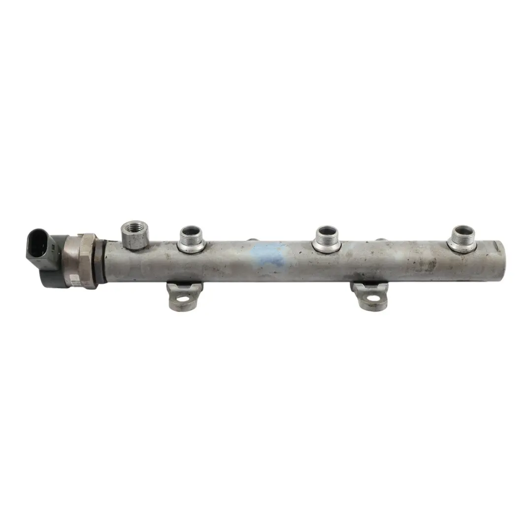Audi A4 B7 2.7 TDI BPP Tubo De Distribución Alta Presión Fuel Rail 059130090AP - SKU 059130090P - Número de pieza 059130090P