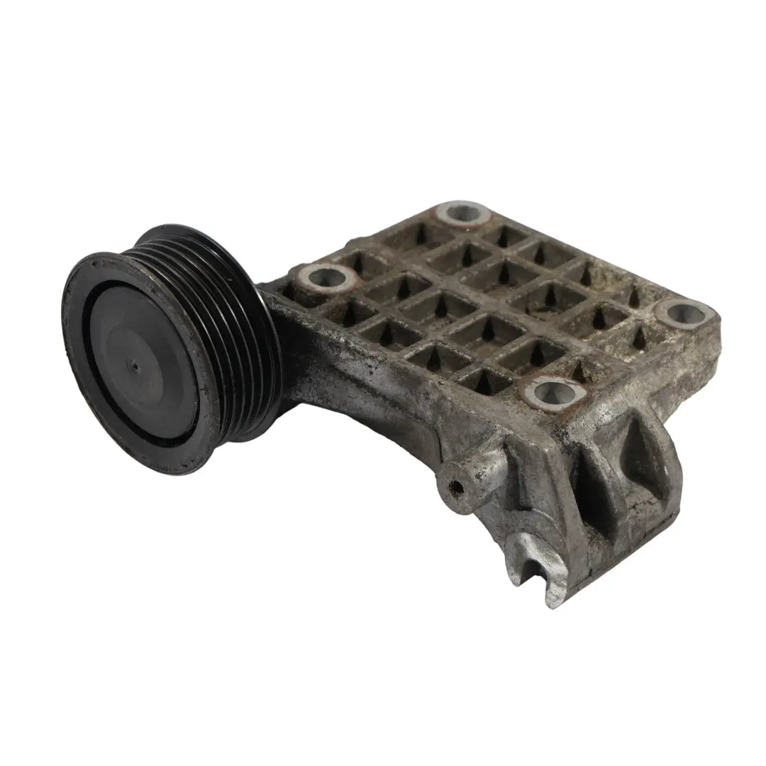 Audi A4 B7 A6 C6 Łapa Uchwyt Mocowanie Alternatora 2.7 3.0 TDI - SKU 059903143K - Numer Części 059903143K