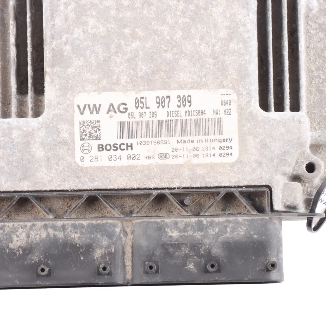 DTNA 163 CV Calculateur Moteur ECU pour Audi A4 B9 2.0 TDI à propos du numéro de pièce 05L907309 Audi A4 B9 2.0 TDI DTNA 163 CV Calculateur Moteur ECU - SKU 05L907309-2 - Numéro de pièce 05L907309