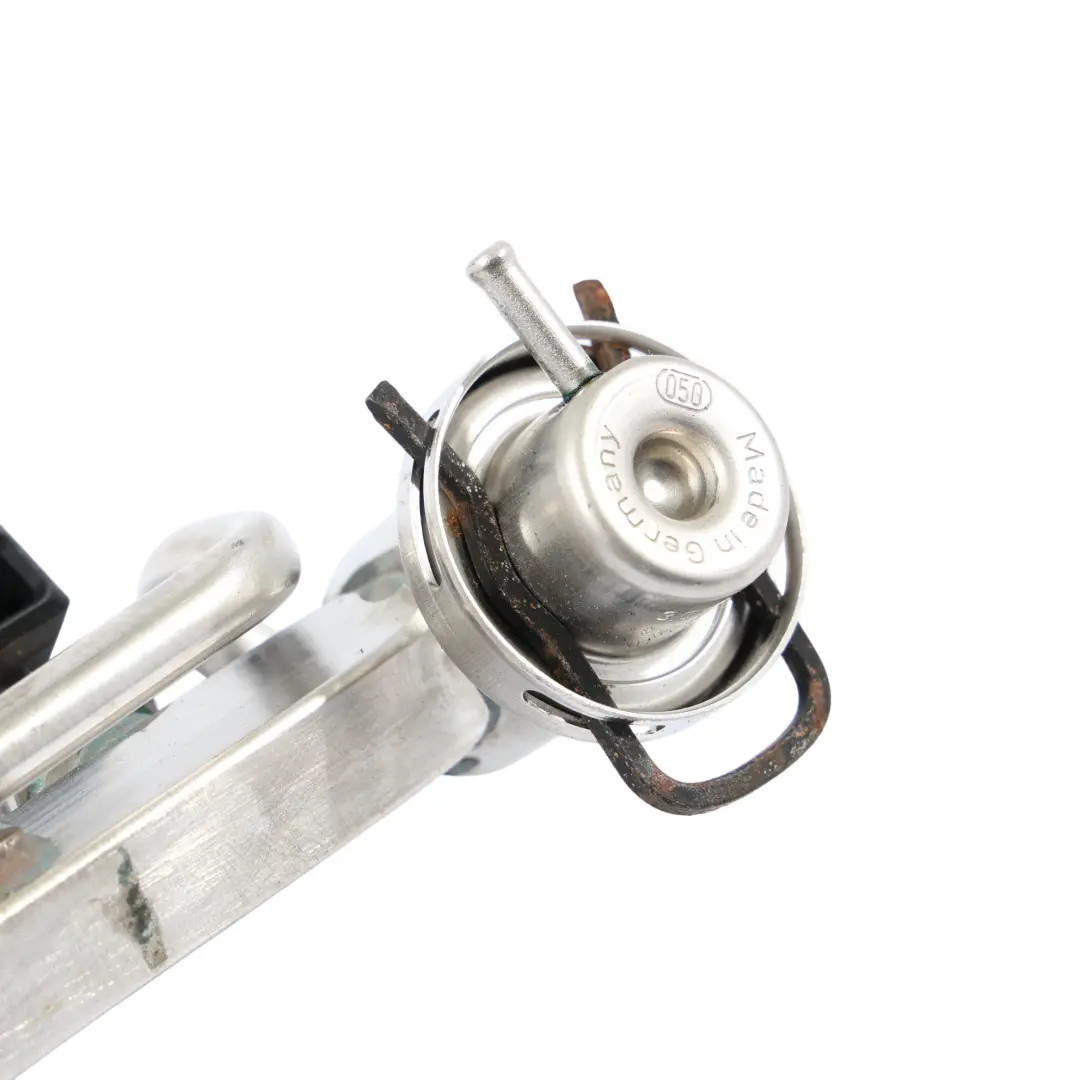 8N A3 8P Fuel Injectors Injection Rail Line 1.8T Petrol to Audi TT with Part number 06A133681B Audi TT 8N A3 8P Fuel Injectors Injection Rail Line 1.8T Petrol - SKU 06A133681B - Part number 06A133681B