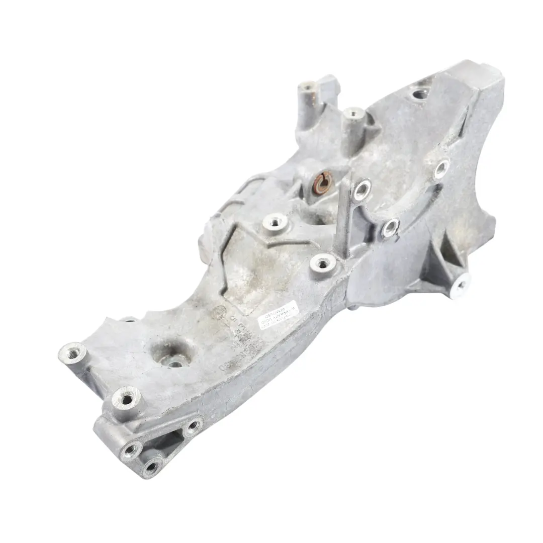BFB Benzyna Łapa Uchwyt Mocowanie Alternatora 06D903143D do Audi A4 B7 1.8T o numerze 06D903141G Audi A4 B7 1.8T BFB Benzyna Łapa Uchwyt Mocowanie Alternatora 06D903143D - SKU 06D903141G - Numer Części 06D903141G